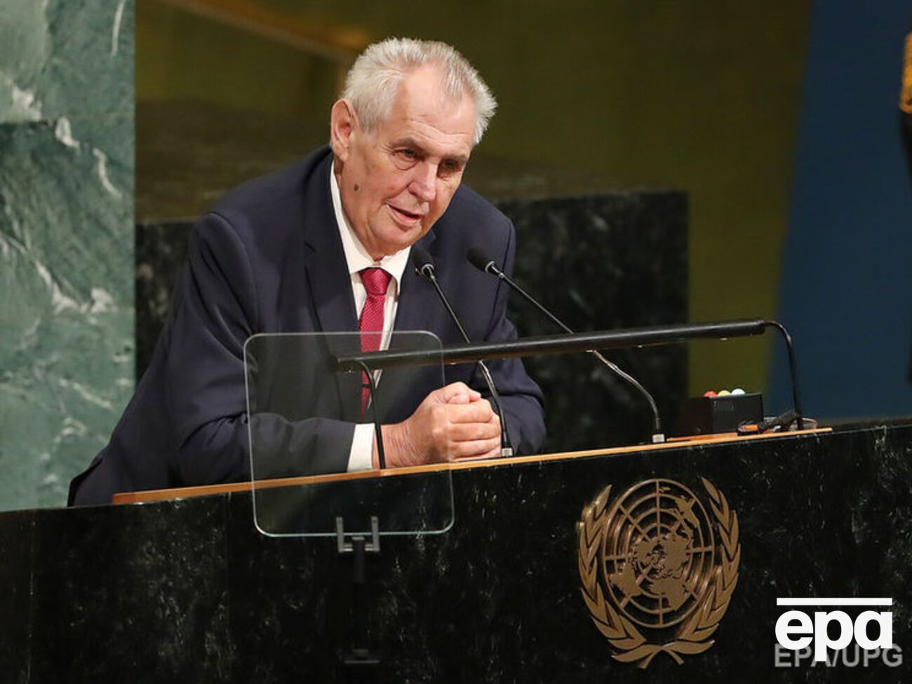 Земан пристав на пропозицію Путіна