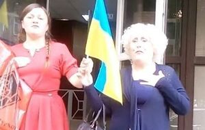 Ірма Крат і Неля Штепа заспівали гімн України