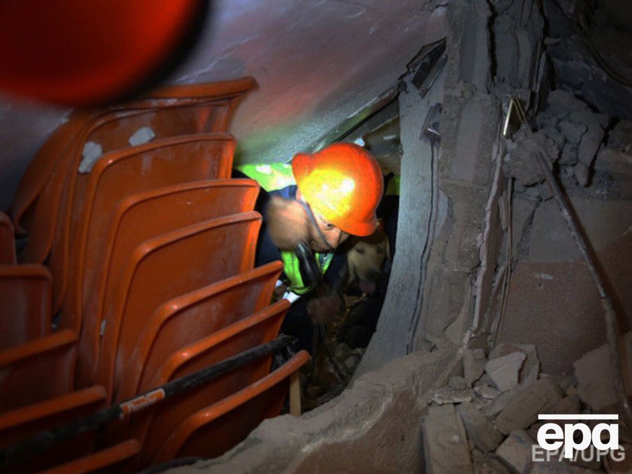 Количество жертв продолжает расти