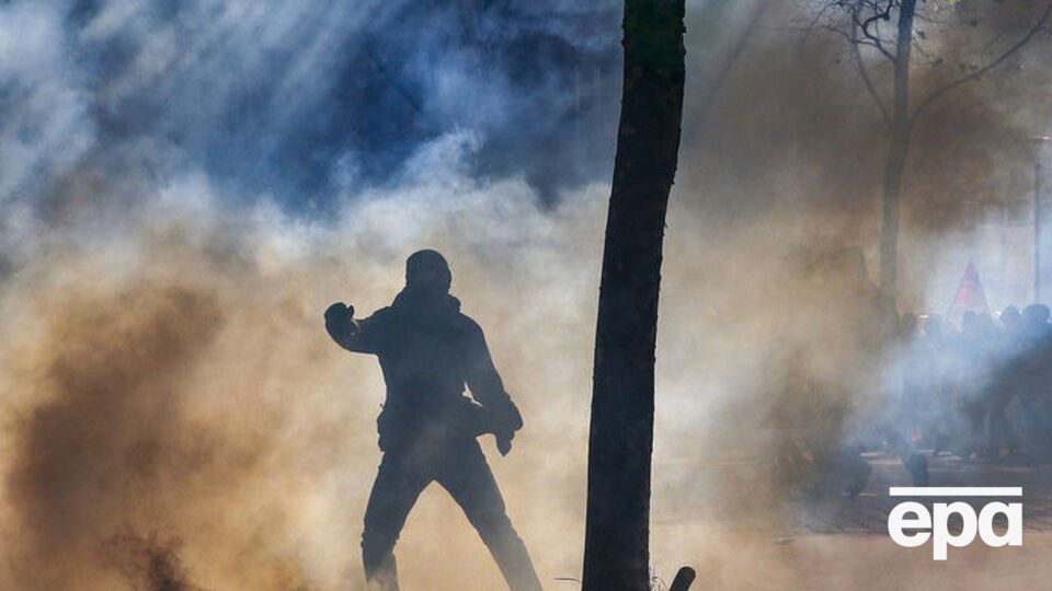 На акції протесту у великих містах Франції, за даними міністерства внутрішніх справ, вийшло 132 тис. осіб