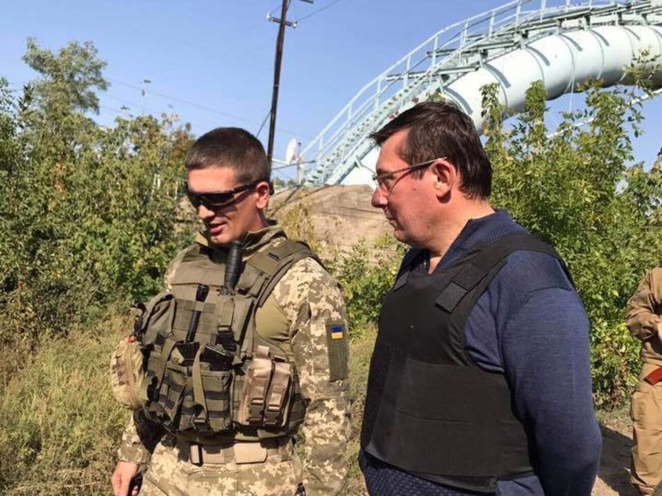 Луценко доручив військовому прокуророві сил АТО перевірити витрачання коштів на фортифікацію другої лінії оборони