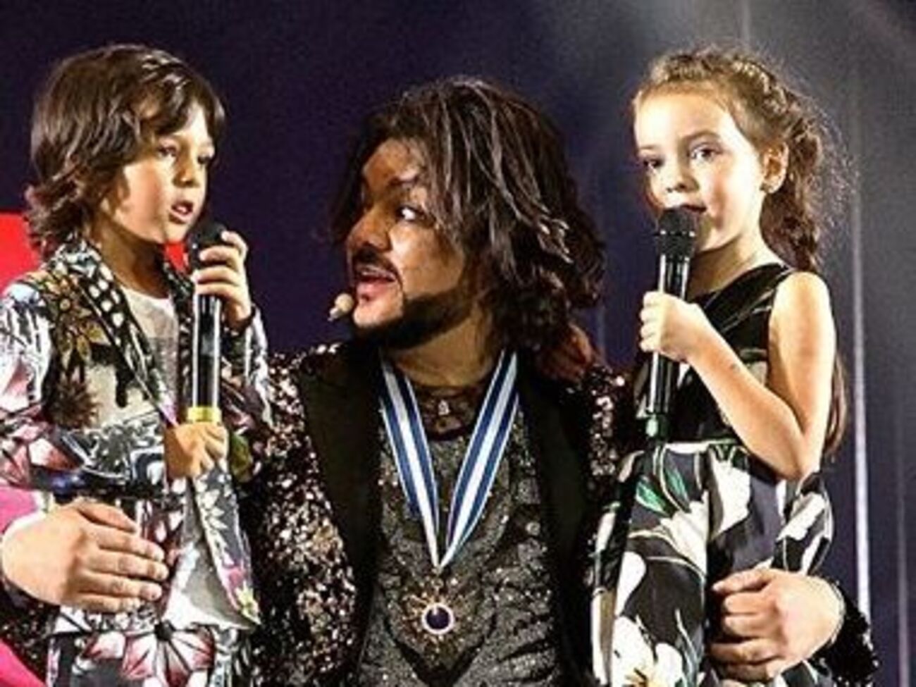 Киркоров: Вечерняя семейная прогулка по родной Варне