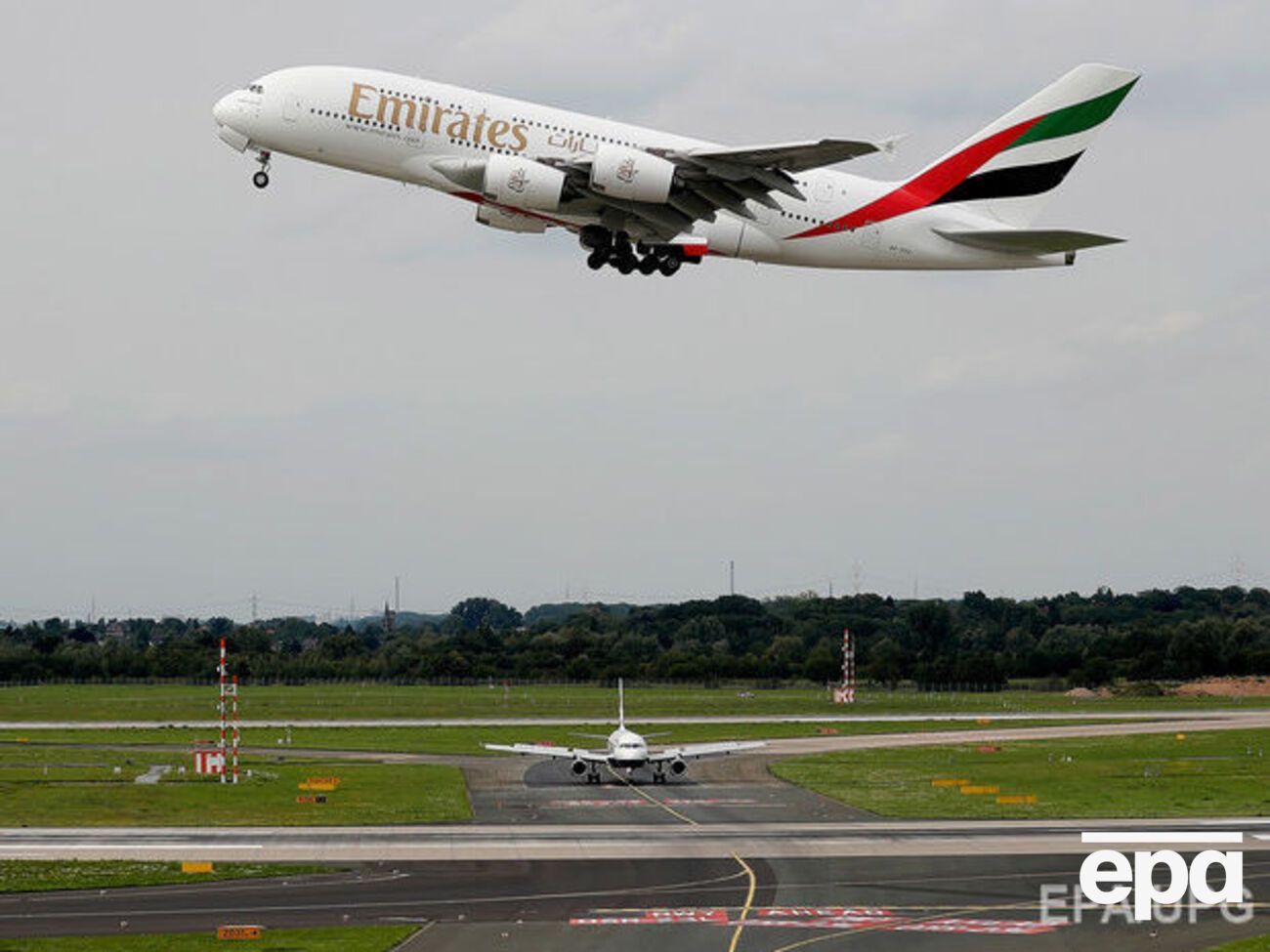 Літак прямував рейсом із Дубая