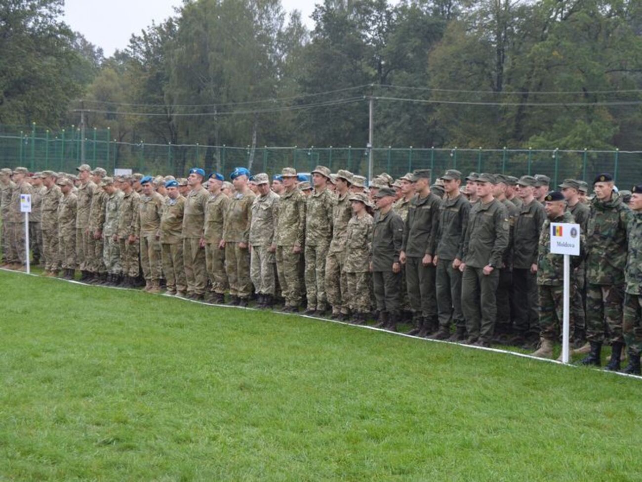 Каждый участник учений получил именной сертификат