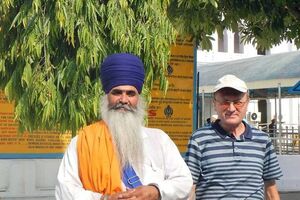 У украинского посла украли телефон