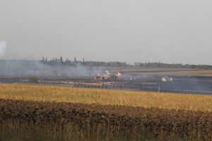 Сегодня в Министерстве обороны Украины сообщили, что около 16.00 работники сельскохозяйственного предприятия подожгли стерню на выкошенном поле