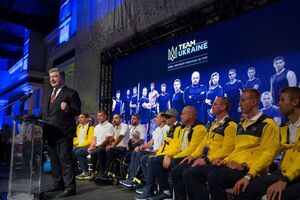 Порошенко пригласил Трюдо на "Игры непокоренных" в Киев