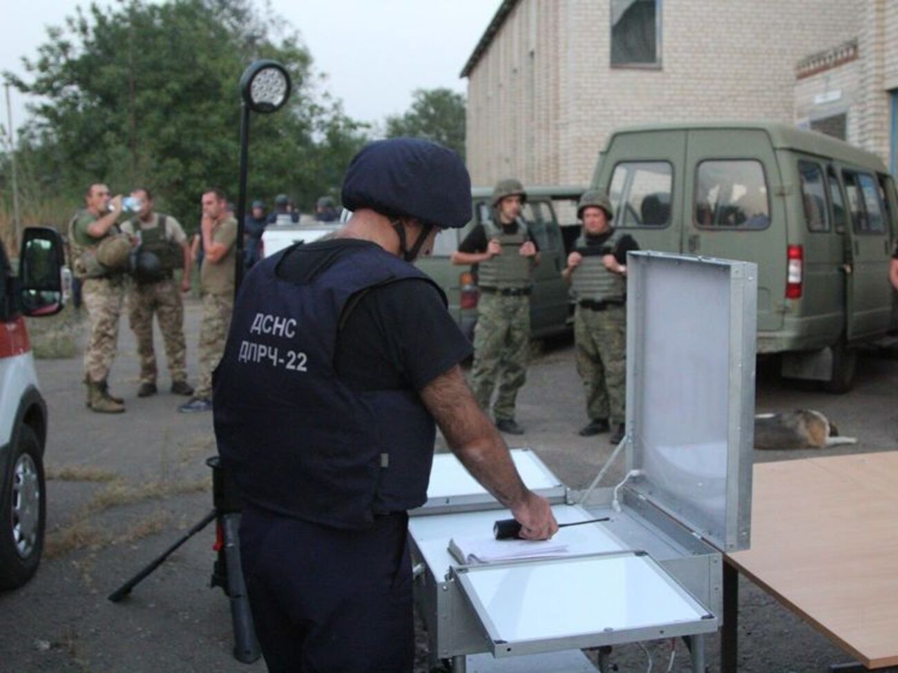 В ликвидации последствий пожара участвуют 248 человек