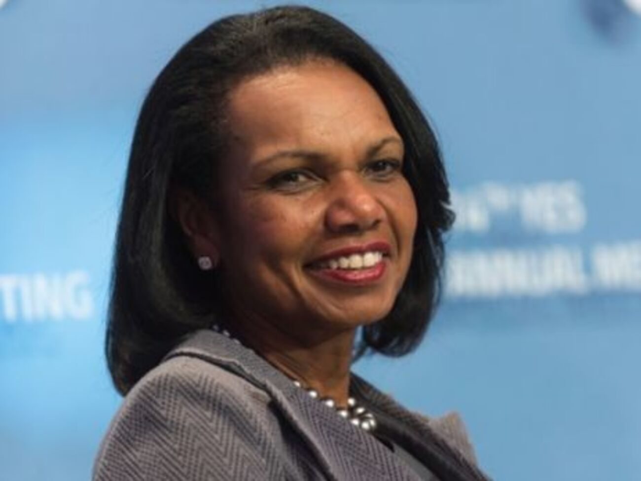 За словами Райс, потрібно "зробити крок назад і зрозуміти, що є необхідними елементами для стабільності на сході України"