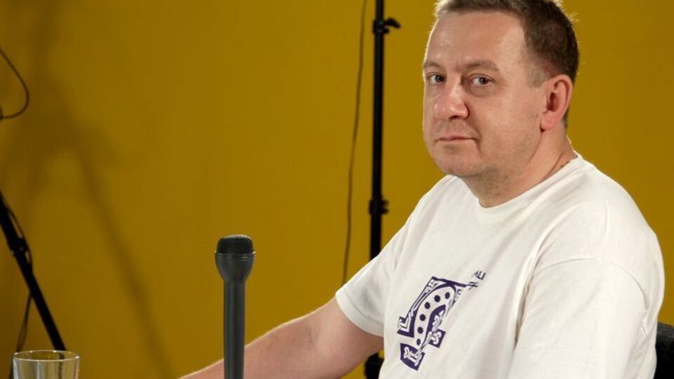 Муждабаєв: Я сам, на жаль, розмовляю і пишу переважно російською