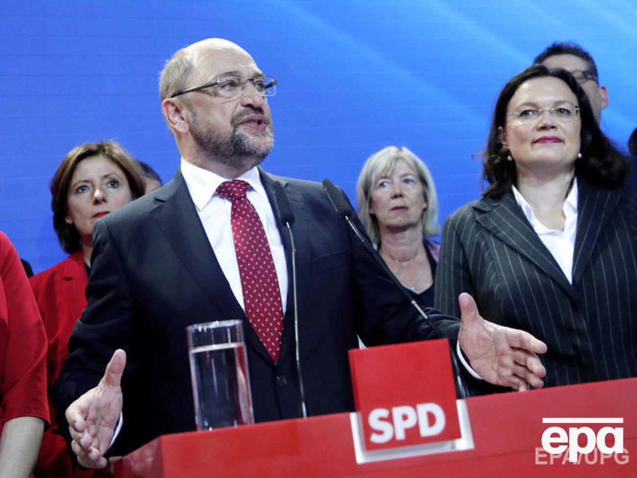 Мартин Шульц заявил, что&nbsp;Социал-демократическая партия Германии&nbsp;станет оппозиционным "оплотом демократии"