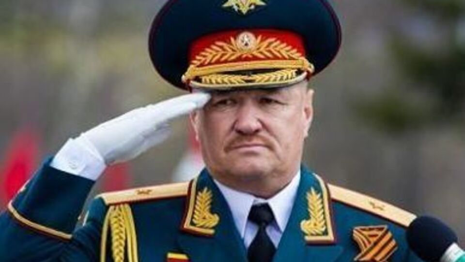 У 2016 році українська розвідка повідомила, що бойовиками "армійського корпусу ДНР" керує кадровий офіцер російської армії генерал-майор Валерій Асапов