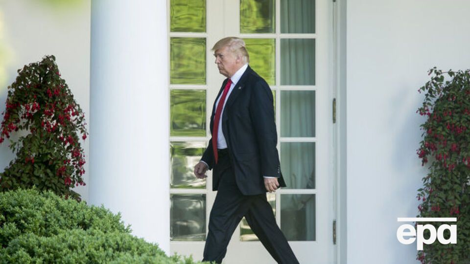 Трамп розширив список країн, громадянам яких заборонений в'їзд до США