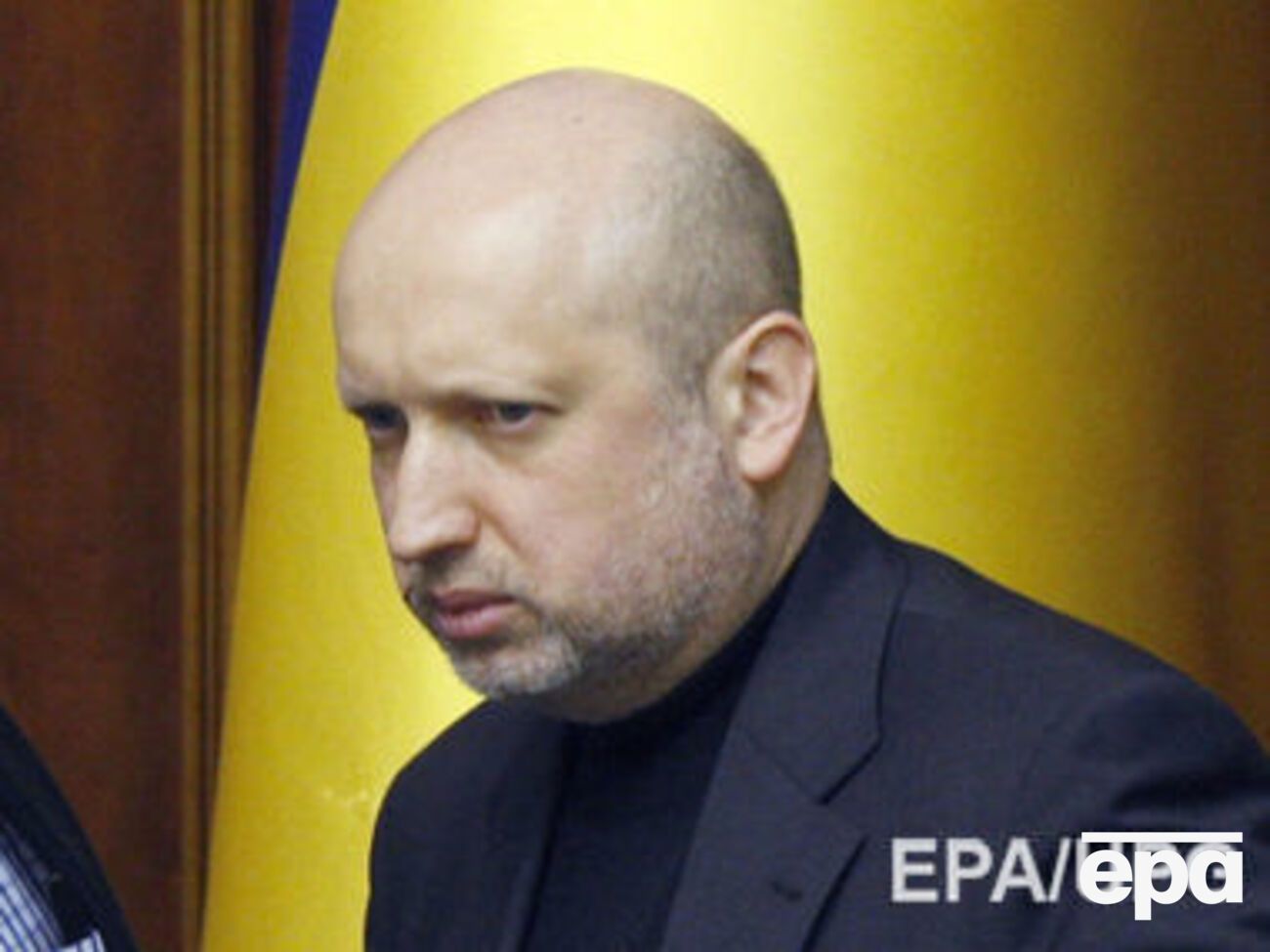 Турчинов: Тільки перекривши кордон, можна зупинити завезення військових, зброї та боєприпасів із Росії на окуповані території