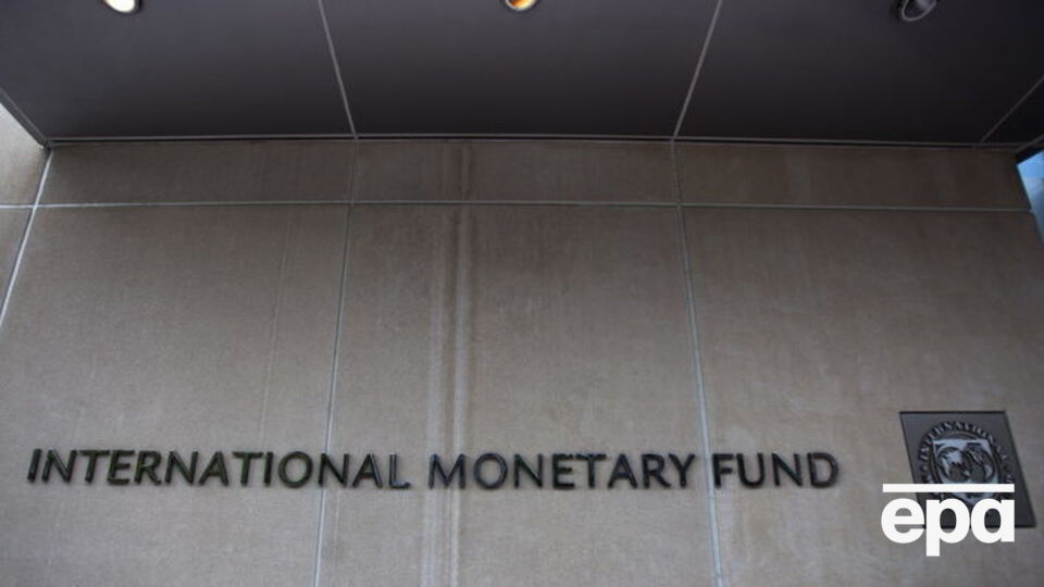 Україна і МВФ підписали меморандум про співпрацю у березні 2015 року