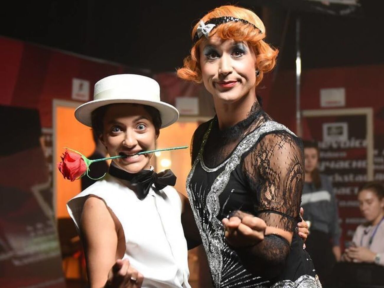 Бабкін і його дружина відтворили епізод фільму "У джазі тільки дівчата"