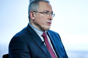 Ходорковский заявил, что с дискомфортом прочитал заочную дискуссию Собчак с Навальным