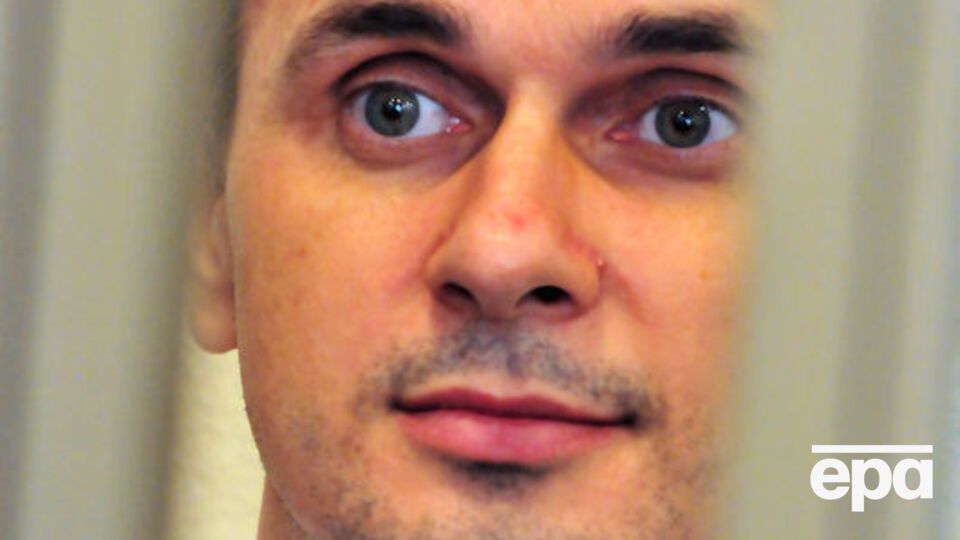 Президент розпорядився продовжити виплату стипендії Сенцову