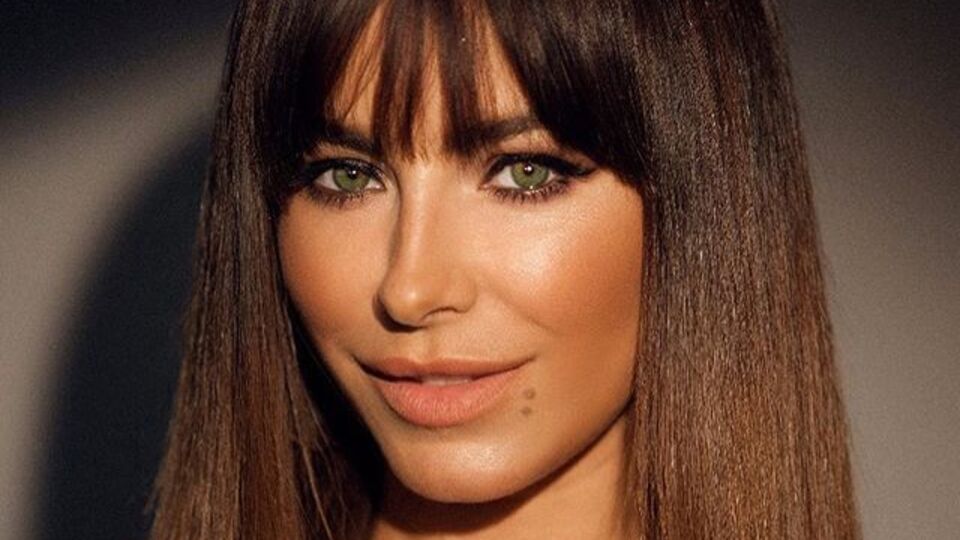 Ани Лорак: Немного солнца перед холодными деньками. Люблю красный, солнце, море