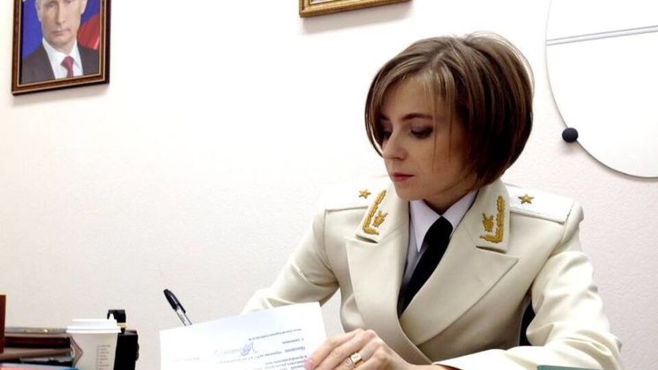 Поклонська – Учителю: У вашому улюбленому Голлівуді вас би вже вигнали перед четвертим дублем за перевитрату бюджету і невміння працювати з акторами