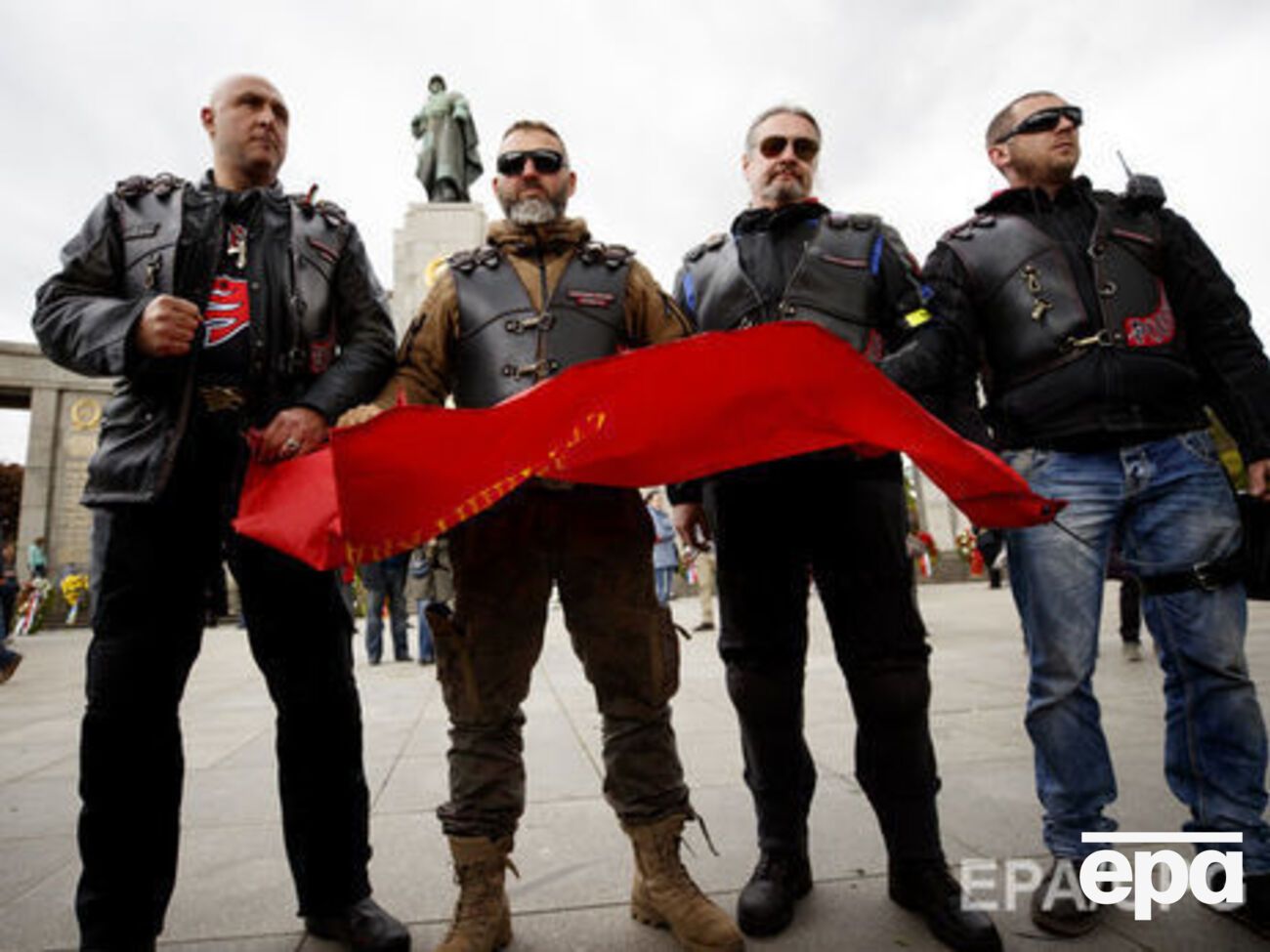 "Ночные волки" в этом году впервые не получили государственных грантов