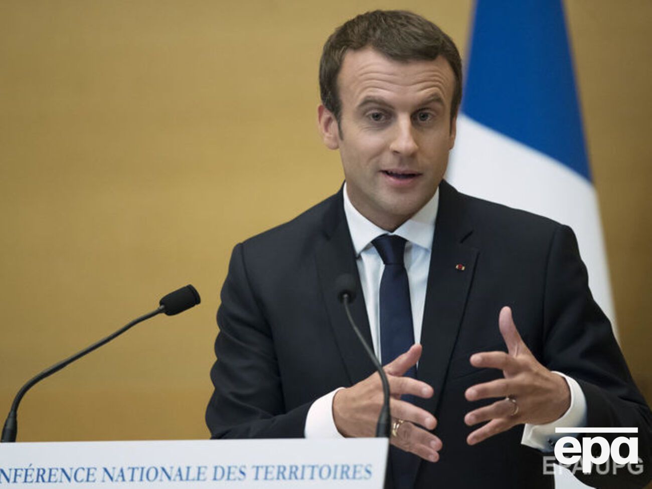 Макрон не сумел получить контроль над верхней палатой парламента