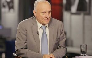 Бурбуліс: Кажуть, що Путін буде самовисуванцем. Без підручних у вигляді "Общероссийского народного фронта", у якому немає народу, і у вигляді керівної партії "Единая Россия", у якій немає єдності
