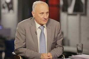 Бурбулис: Говорят, что Путин будет самовыдвиженцем. Без подручных в виде "Общероссийского народного фронта", в котором нет народа, и в виде ведущей партии "Единая Россия", в которой нет единства