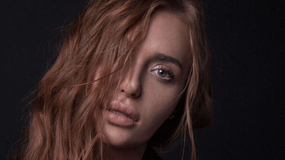 Каминская: Моя сольная карьера - это мой творческий эксперимент, а новое амплуа - это не продуманный образ, а настоящая я