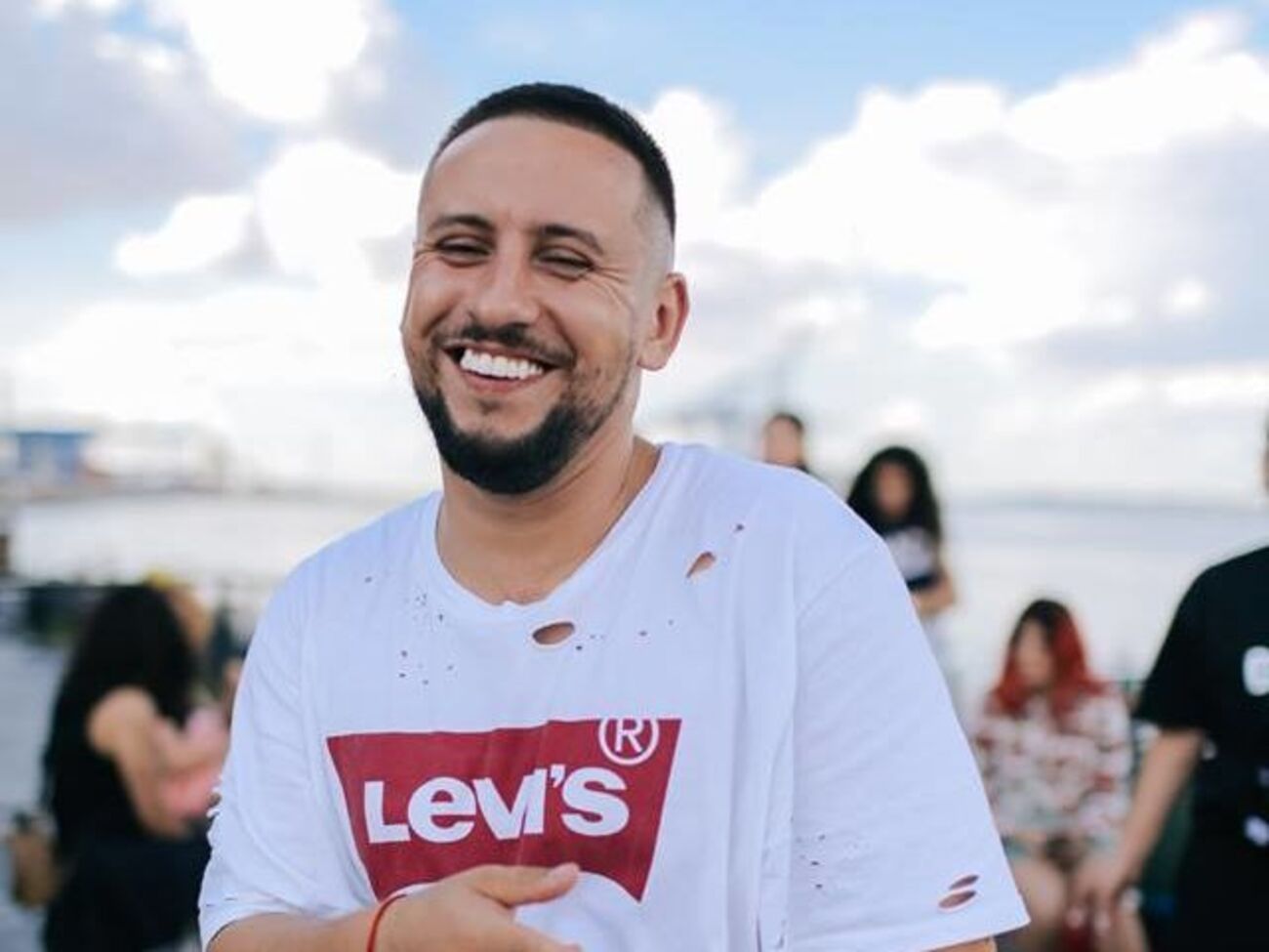 Monatik неравнодушен к персонажам комиксов и фантастических франшиз