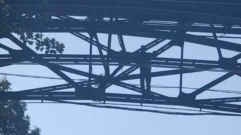 У Києві чоловік передумав стрибати з мосту