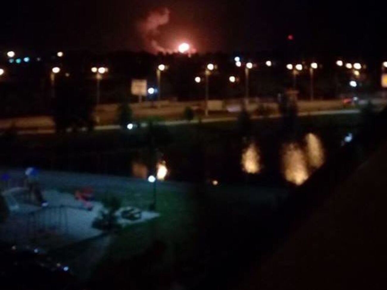 На складах в Калиновке продолжаются разрывы боеприпасов