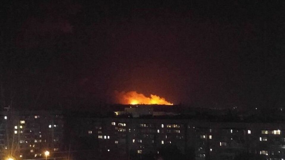 На арсенале Вооруженных сил Украины под Винницей вечером 26 сентября начали рваться снаряды