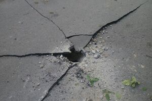 На арсенале Вооруженных сил Украины под Винницей вечером 26 сентября произошло ЧП, рвутся снаряды