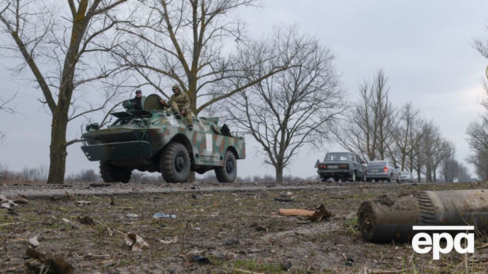 Рятувальники очікують припинення вибухів у Калинівці