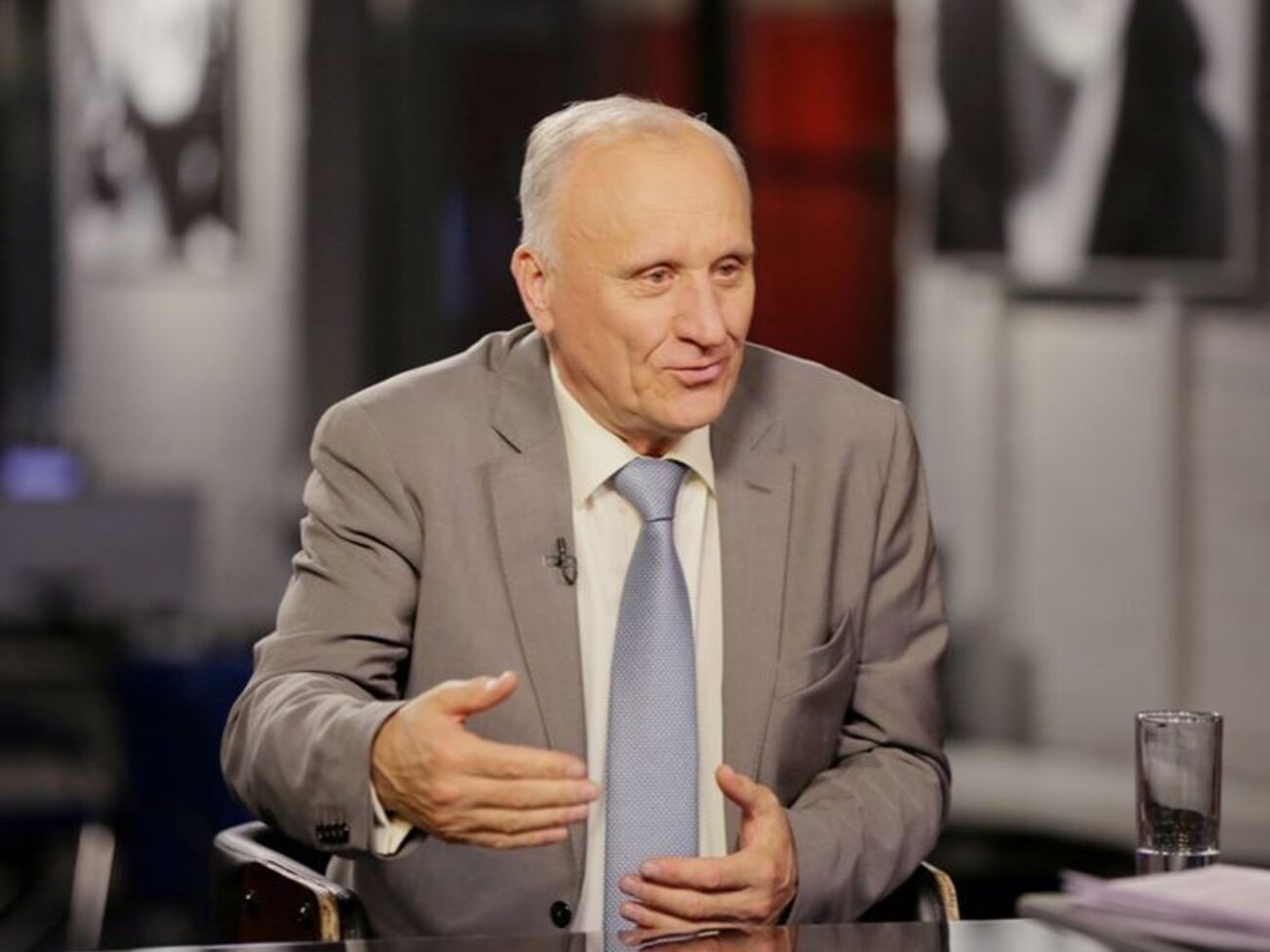 Бурбулис: Я хорошо понимаю, какая невероятная нагрузка за эти годы выпала на Владимира Путина лично