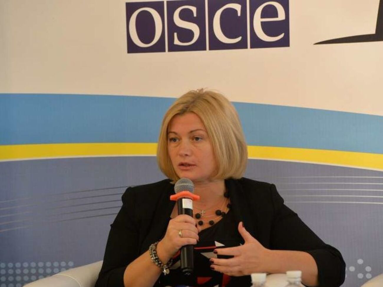 Геращенко считает, что женщин в ВСУ может быть больше