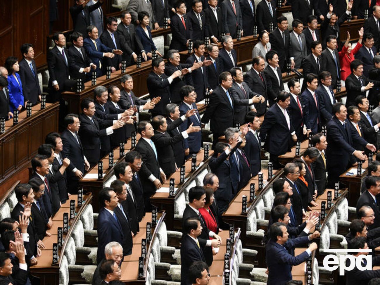 Некоторые представители оппозиции бойкотировали заседание парламента