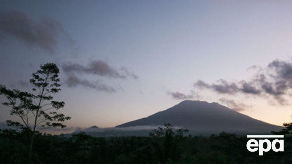Вулканологи не можуть назвати точну дату виверження вулкана Агунг