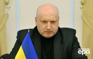 Турчинов заверил, что Украина соблюдает свои международные обязательства