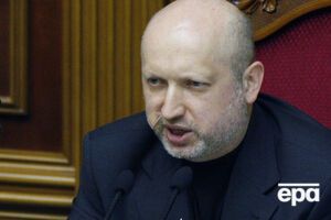 Турчинов вимагає відставки Муженка