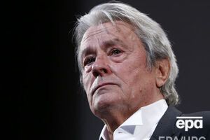 Делону сделали операцию в области бедренной артерии