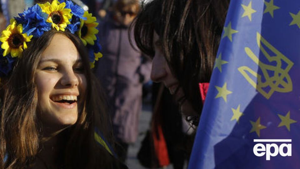 51,6% українців бажає вступу до ЄС
