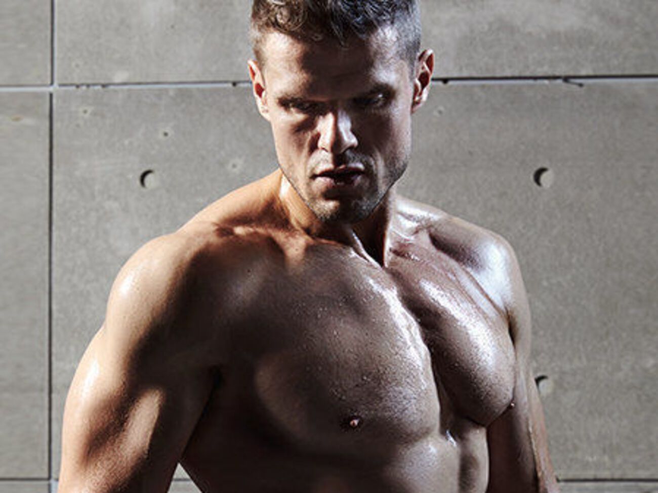 Яглыч обнажился полностью