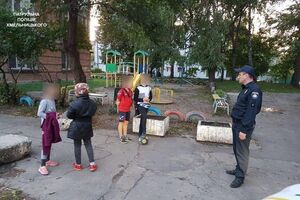 Патрульні поліцейські розповіли дітям про їхні права