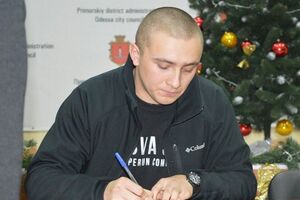 В Одессу собирается приехать со спектаклем группа из четырех человек, которые запятнали себя поддержкой Кремля