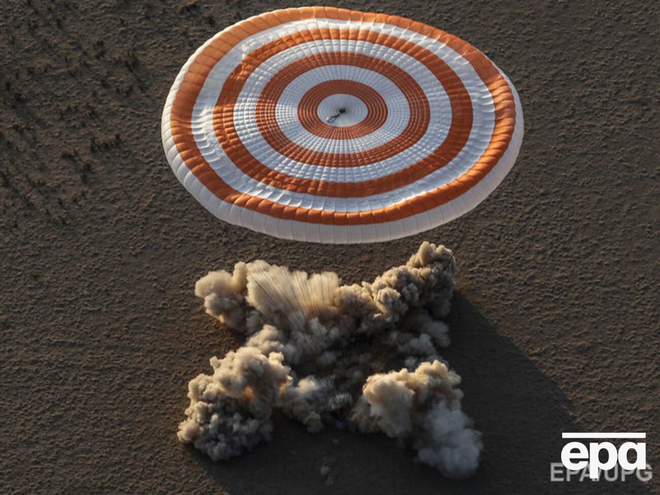 Апарат приземлився в Казахстані