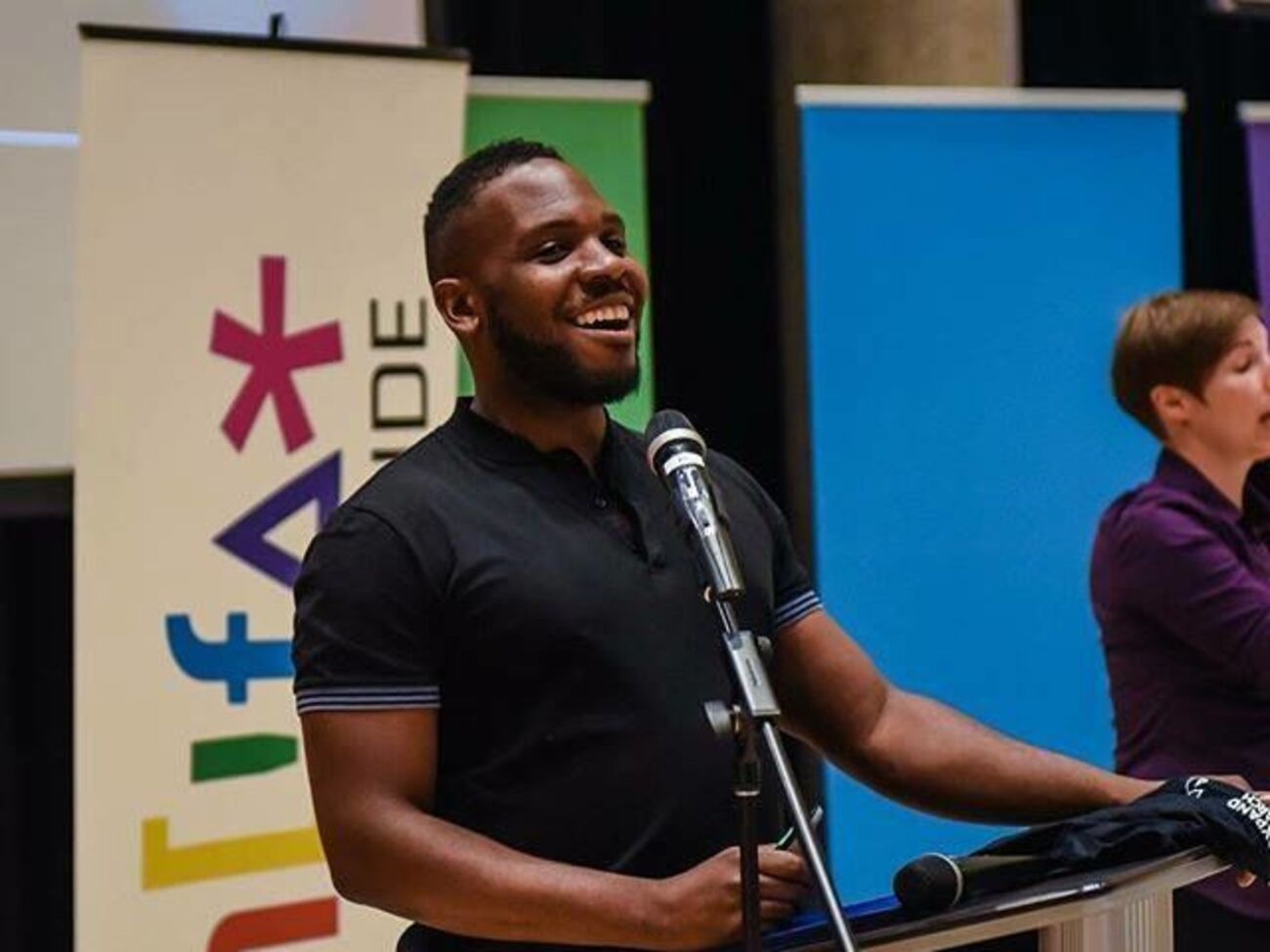 Пауелл розповів, що некомерційна організація "Російська ЛГБТ-мережа" допомагала створювати в Росії безпечні умови для представників ЛГБТ-спільноти з Чечні