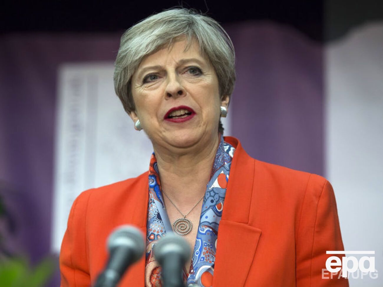 The Times зазначає, що Мей не розголошує план із виплат компенсації ЄС за Brexit через побоювання критики з боку євроскептиків