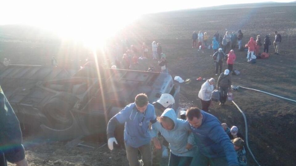 Водитель автобуса не справился с управлением